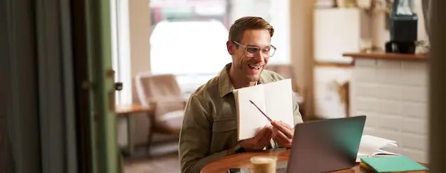 Tutor teaching online